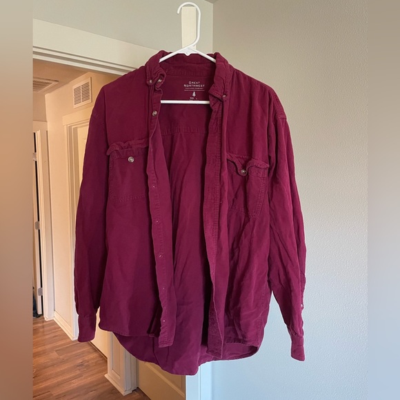 Great Northwest button down - Picture 1 of 2